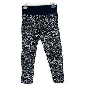 American Eagle Outfitters Leggings Women Medium Cropped Bottoms Paisley Floral